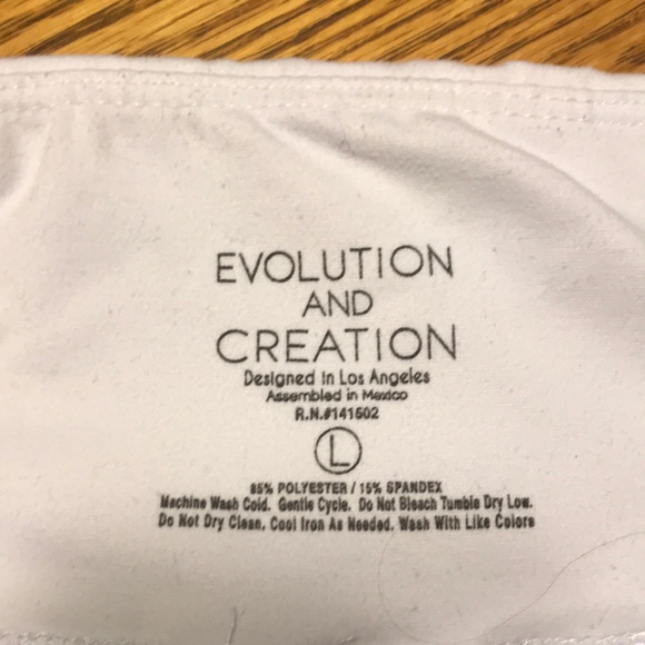Evolution and Creation leggings - Picture 7 of 7